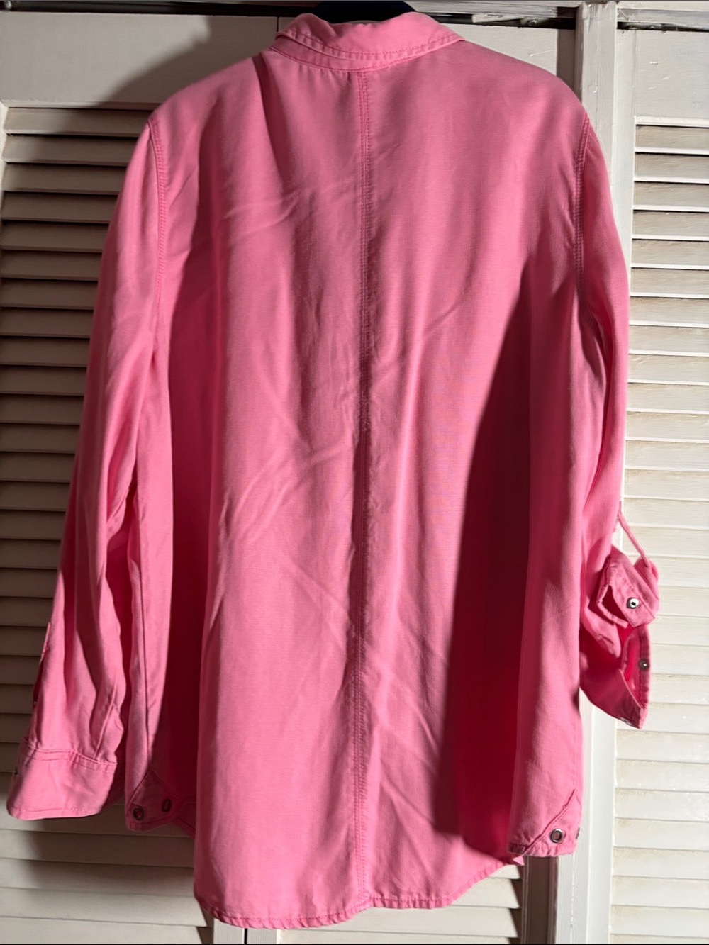 Pink Button-Front Blouse - Picture 4 of 6